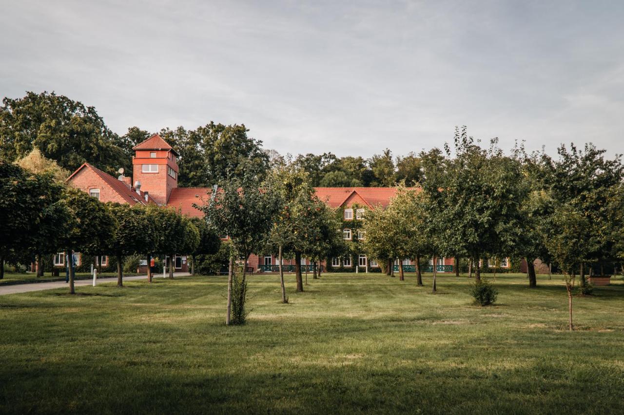 Waldhotel Eiche 1